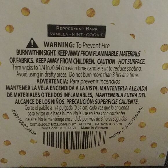 Just in! NIB Huntington Home Candle Peppermint Bark - Picture 4 of 6